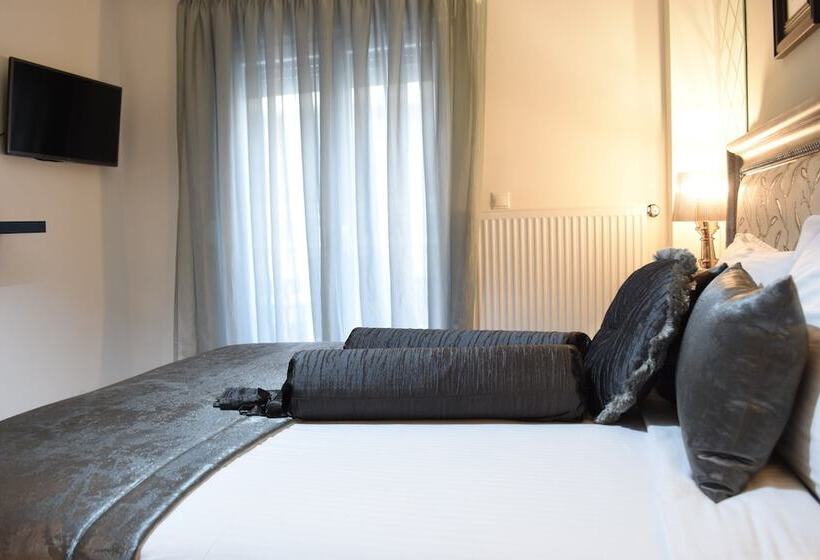 Narcissus Luxury Apt Must