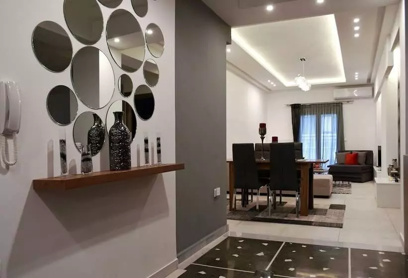 Narcissus Luxury Apt Must