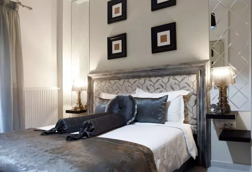 Narcissus Luxury Apt Must