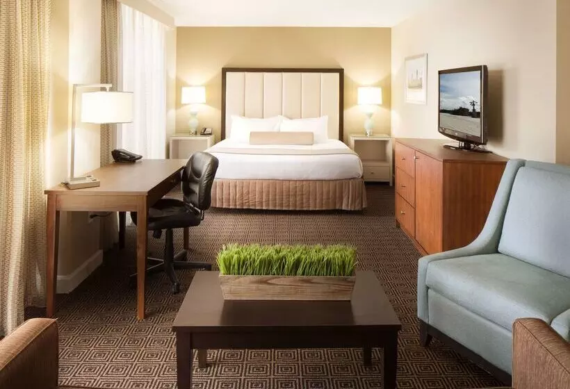 Doubletree By Hilton Hotel Jacksonville Riverfront