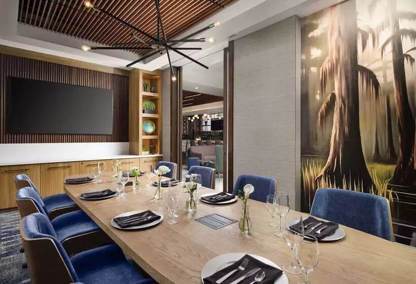 Hilton New Orleans Airport