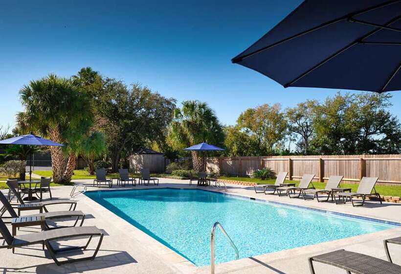 Hilton New Orleans Airport