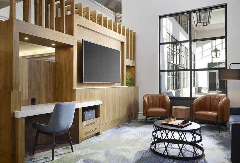 Hilton New Orleans Airport