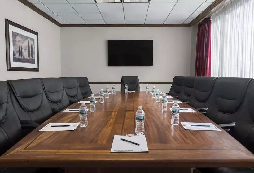 호텔 Doubletree By Hilton Fort Lee George Washington Bridge