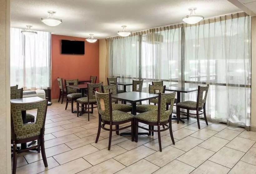 هتل Hampton Inn By Hilton Branson On The Strip