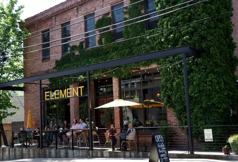 Отель Hanford House Inn