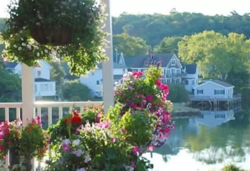 Отель Harbour Towne Inn On The Waterfront