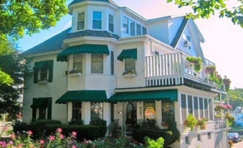 Otel Harbour Towne Inn On The Waterfront