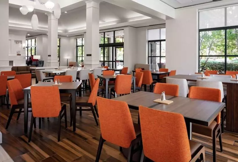 호텔 Hilton Garden Inn Atlanta Perimeter Center