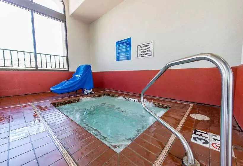 בית מלון כפרי Quality Inn Colorado Springs South