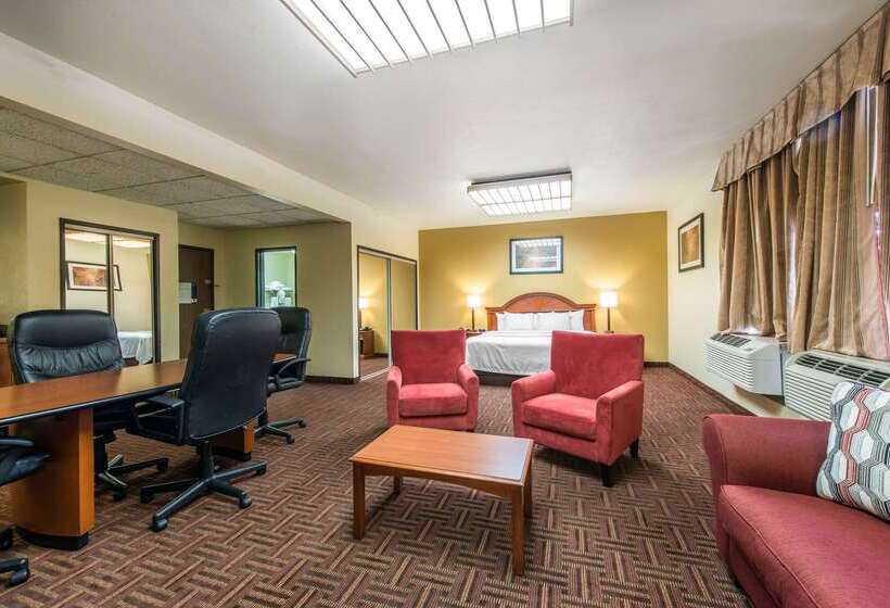 هتل Quality Inn Colorado Springs South