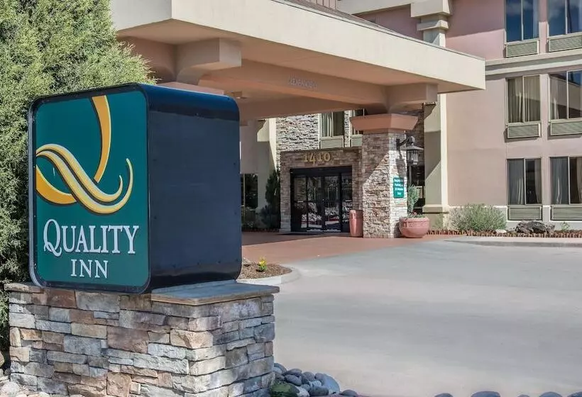 בית מלון כפרי Quality Inn Colorado Springs South