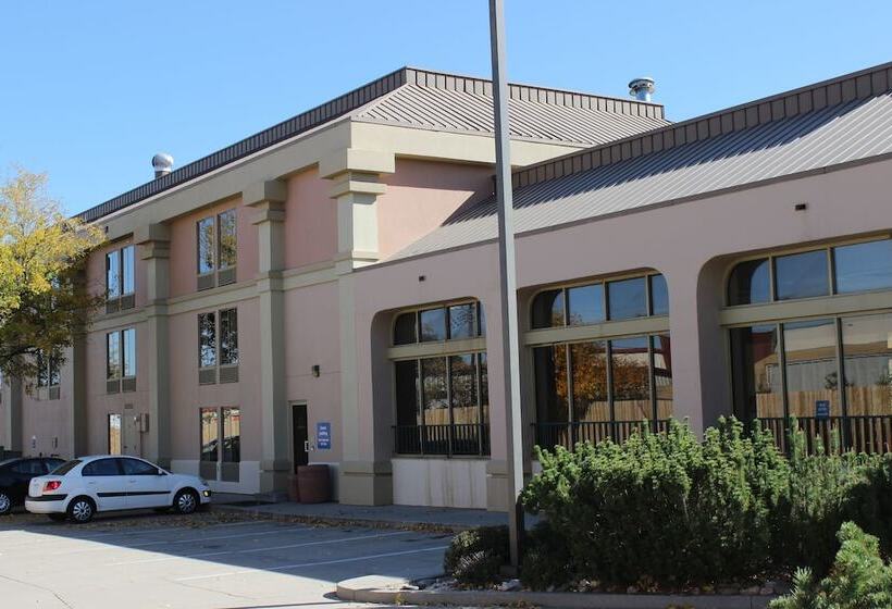 هتل Quality Inn Colorado Springs South