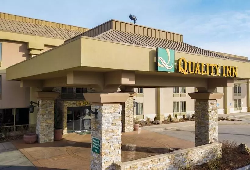 בית מלון כפרי Quality Inn Colorado Springs South