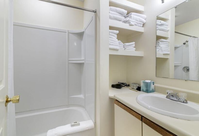 Otel The Harraseeket Inn & Event House