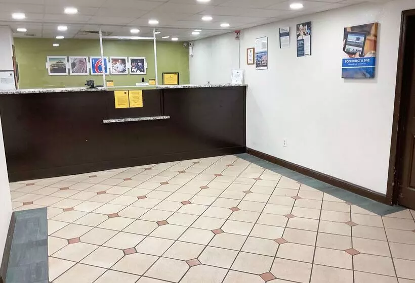 Motel 6 Columbus, Ga   Downtown