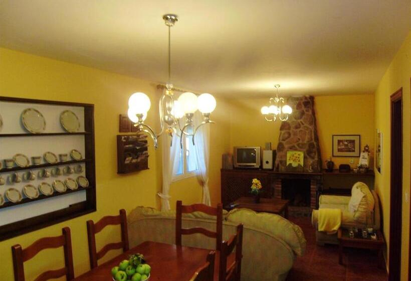 3 Bedrooms House With Enclosed Garden And Wifi At O Savinao 3 Km Away From The Beach