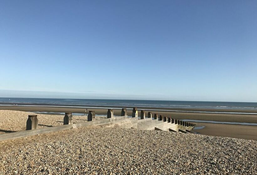 فندق Rebecca Caravan Camber