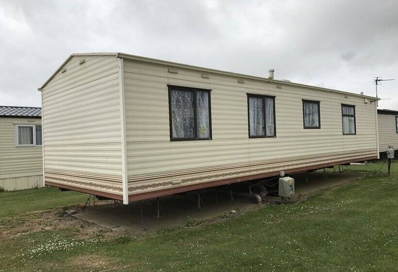 فندق Rebecca Caravan Camber