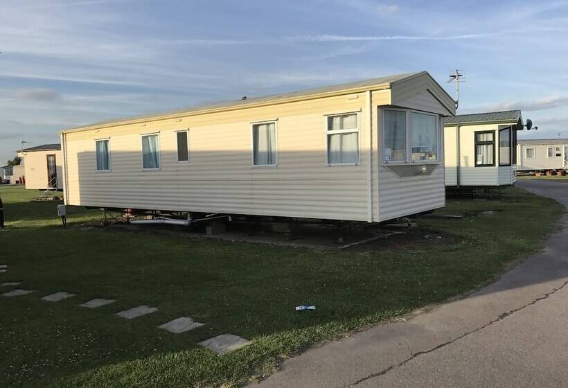 فندق Rebecca Caravan Camber