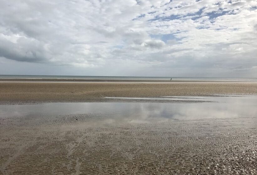 فندق Rebecca Caravan Camber