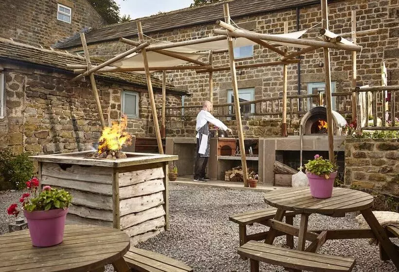 Hotelli Swinton Bivouac