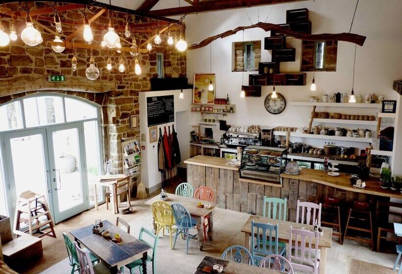 酒店 Swinton Bivouac