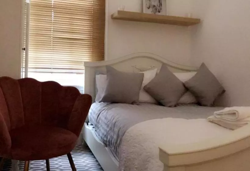 Portelet Road Apartments