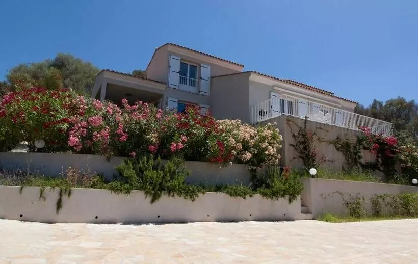 Residence Castugna