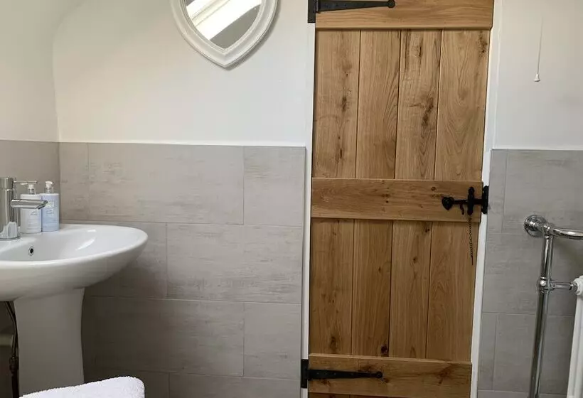 ベッドアンドブレックファースト Bell Cottage