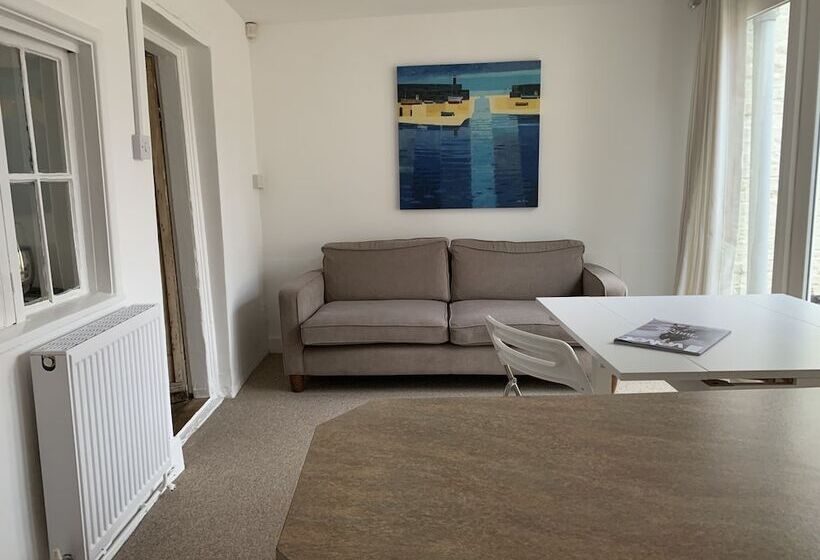 مبيت وإفطار Bell Cottage