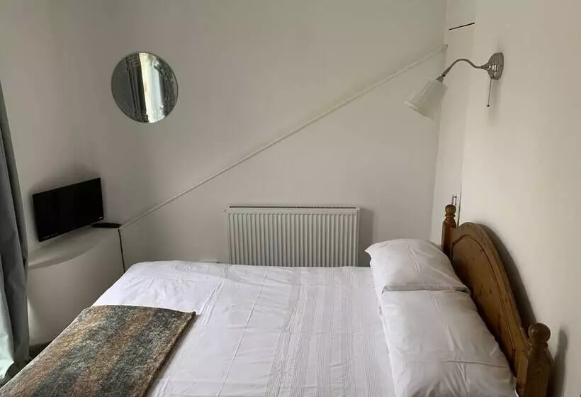 ベッドアンドブレックファースト Bell Cottage