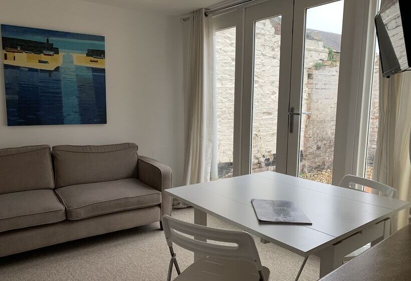 مبيت وإفطار Bell Cottage