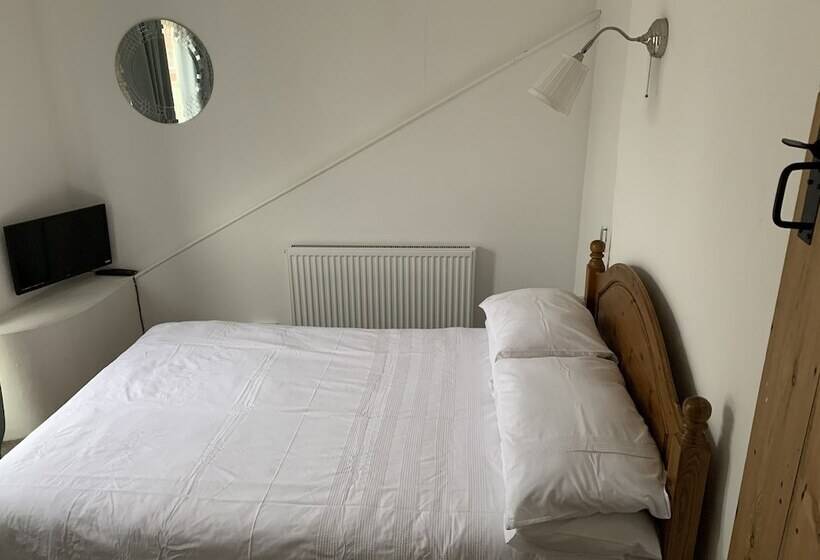 مبيت وإفطار Bell Cottage