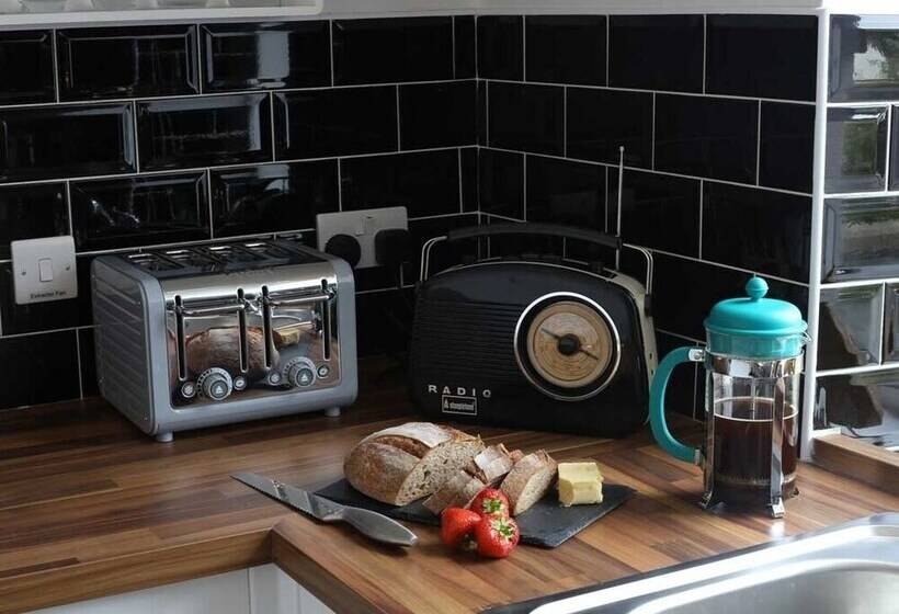 High Terrace Apartment