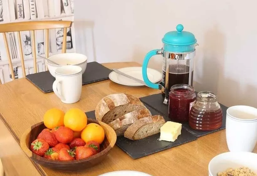 High Terrace Apartment