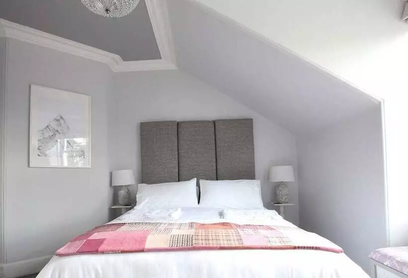 High Terrace Apartment