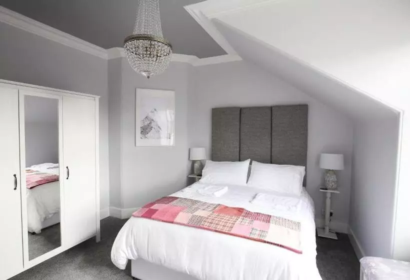 High Terrace Apartment