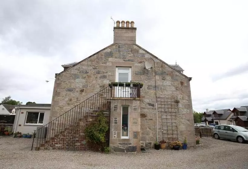 High Terrace Apartment