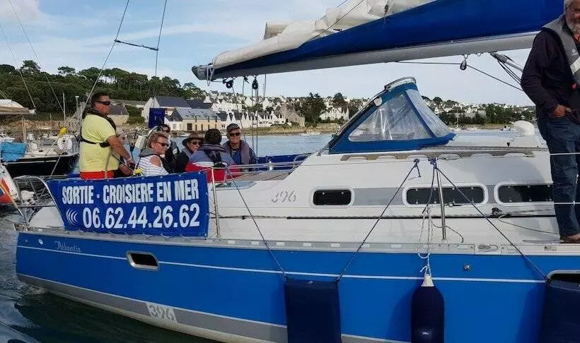 ホテル Audierne Yachting  Yacht Time Out