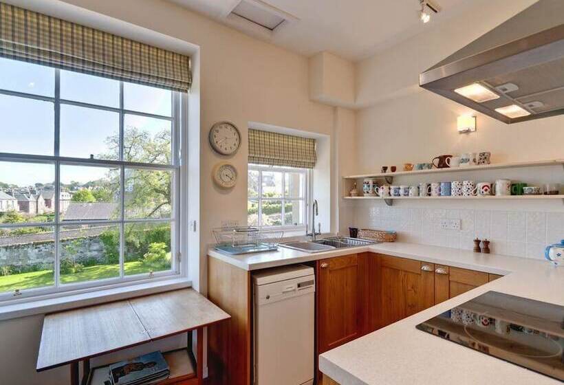 Inchgarry Court Main