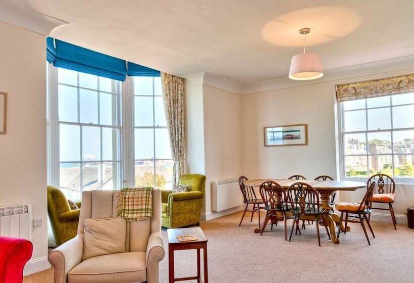 Inchgarry Court Main