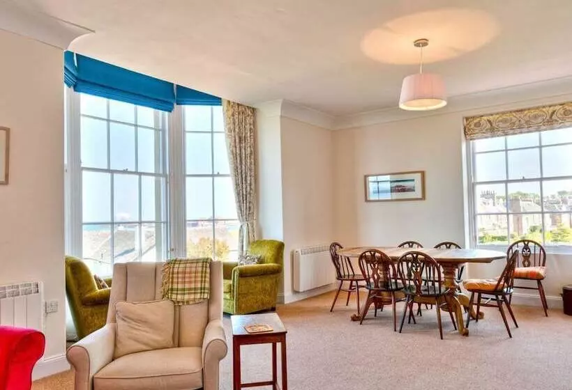 Inchgarry Court Main