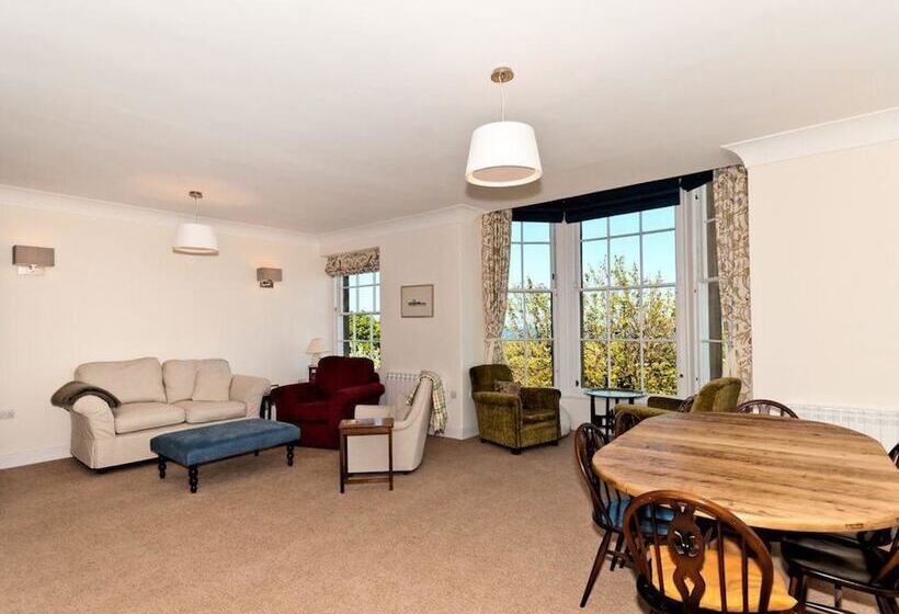 Inchgarry Court Main