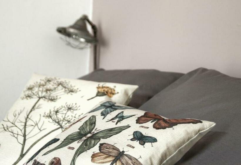 La Fontaine   Studio Ecusson