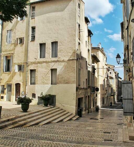 La Fontaine   Studio Ecusson