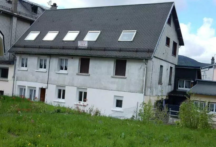 Les Egletyeres