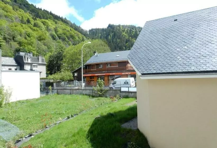 Les Egletyeres
