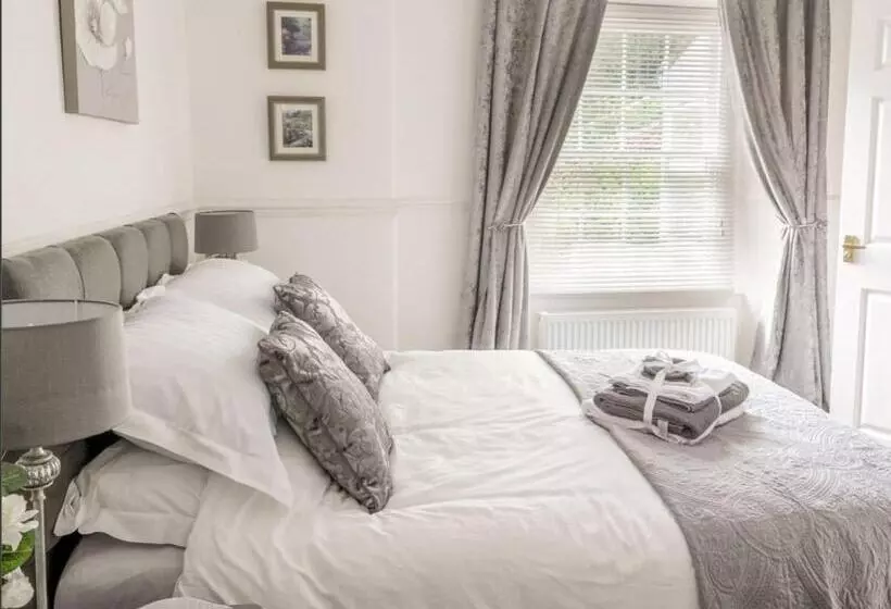 Tavistock Town House