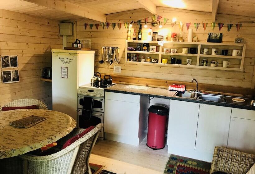 Cotswolds Camping At Holycombe